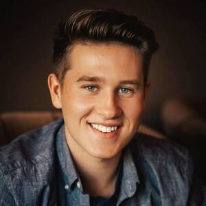 Meet your Posher, Christian